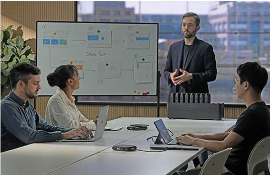 Presentation with a Power Station in a meeting room